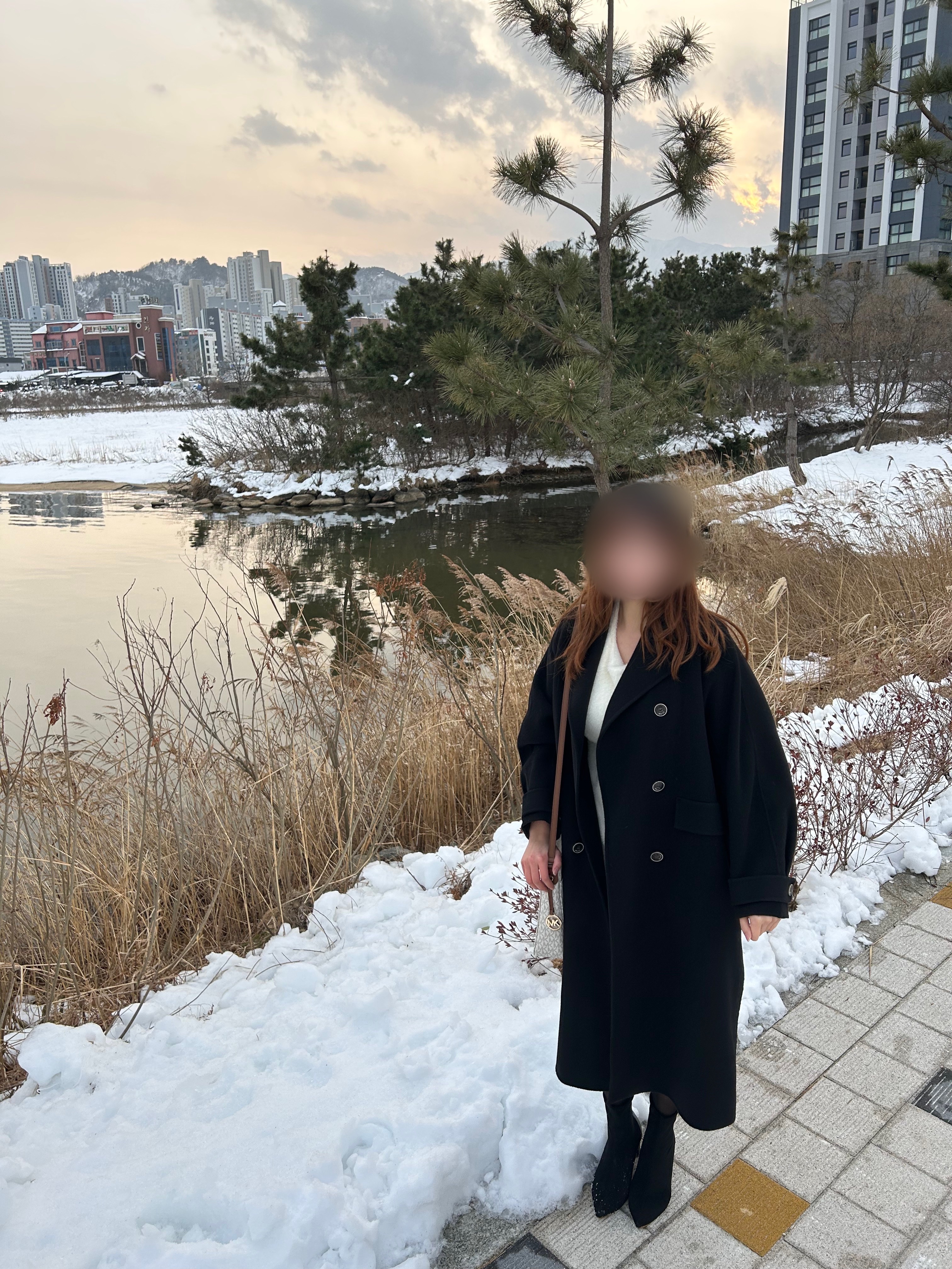 민지